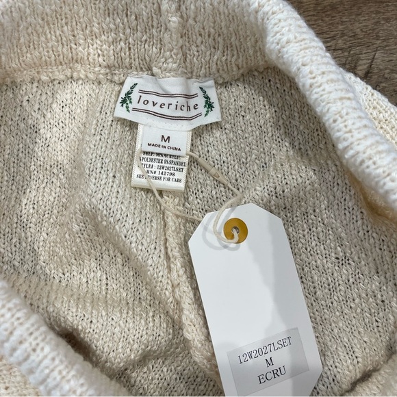 Loveriche•Take Me Away Vneck Sleeveless Set•Size M - Picture 8 of 14